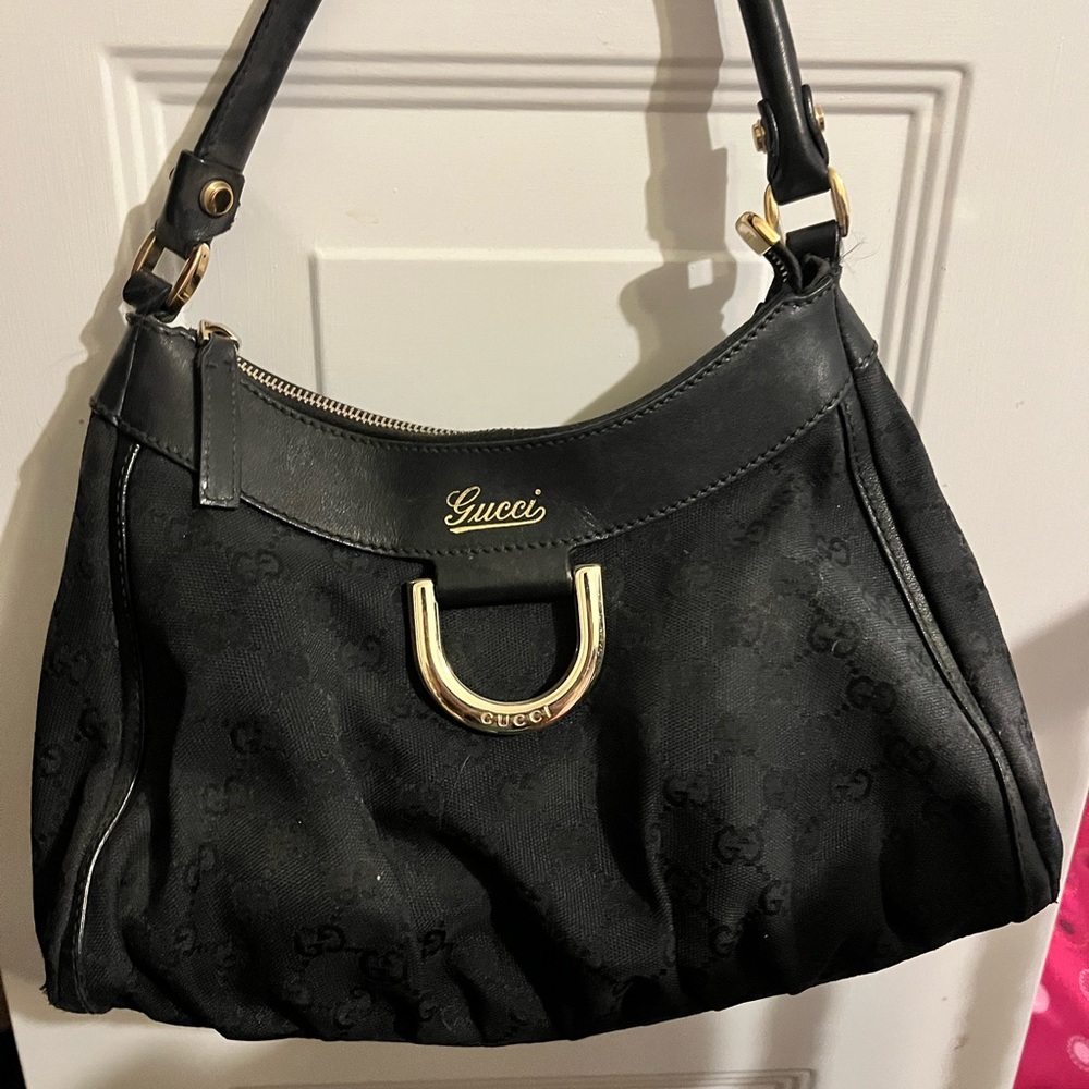 Authentic Gucci black purse.